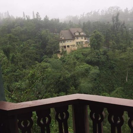 Carol Crosswinds Tagaytay Hotel Cavite City Exterior photo