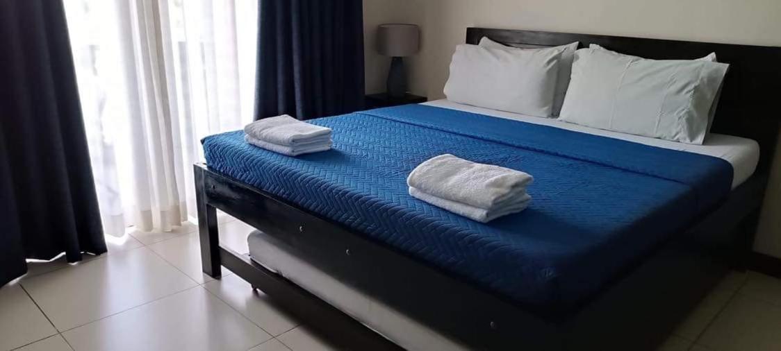 Carol Crosswinds Tagaytay Hotel Cavite City Exterior photo