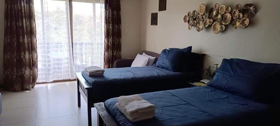 Carol Crosswinds Tagaytay Hotel Cavite City Exterior photo